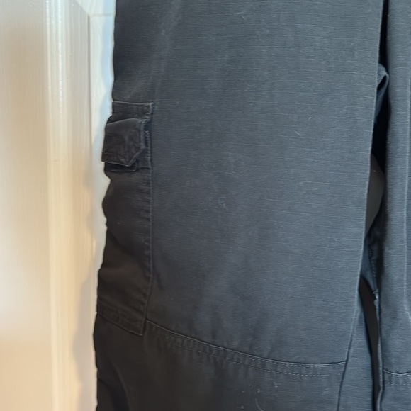 5.11 Tactical Series unisex black tactical cargo pants size 30 waist / 32 length - Picture 5 of 13